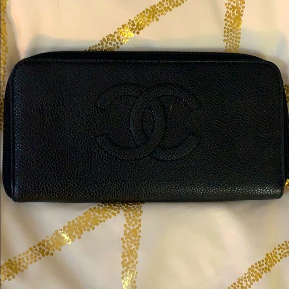 CHANEL Handbags - Authentic Chanel wallet.  Black leather CC logo.